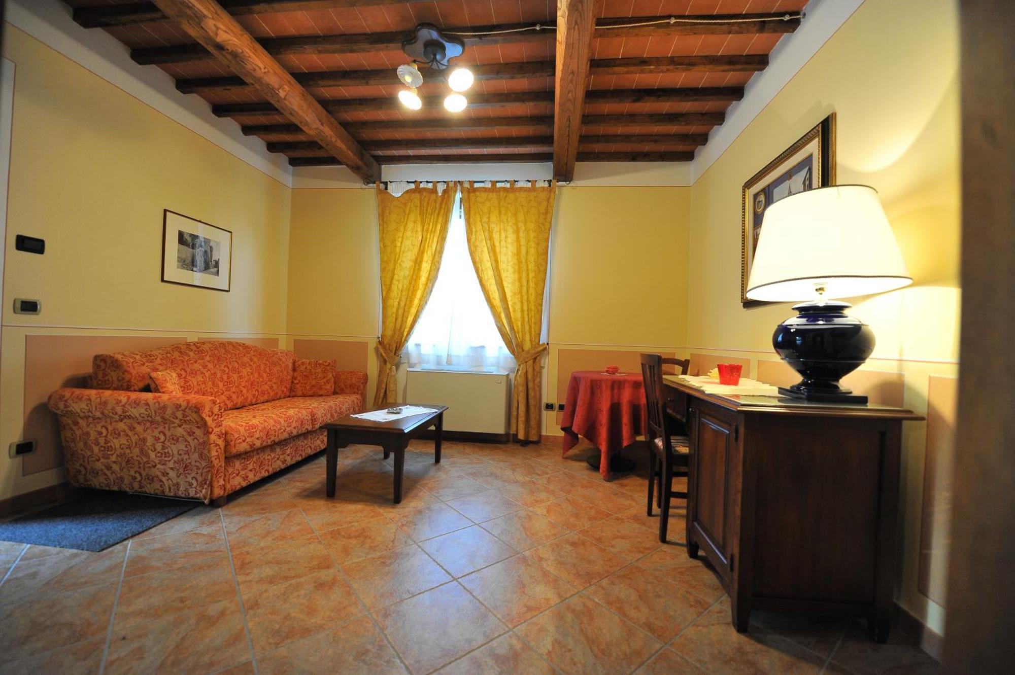 Albergo La Foresteria Беттолле Екстер'єр фото