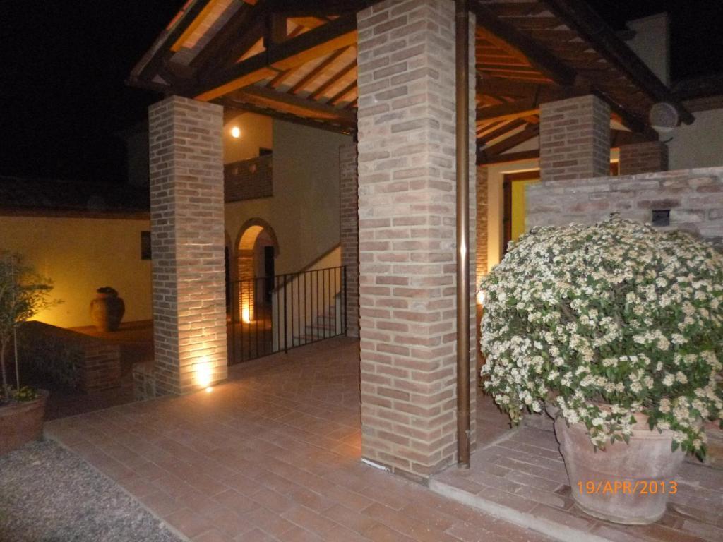 Albergo La Foresteria Беттолле Екстер'єр фото