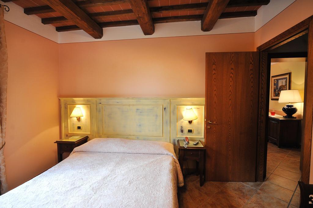 Albergo La Foresteria Беттолле Екстер'єр фото