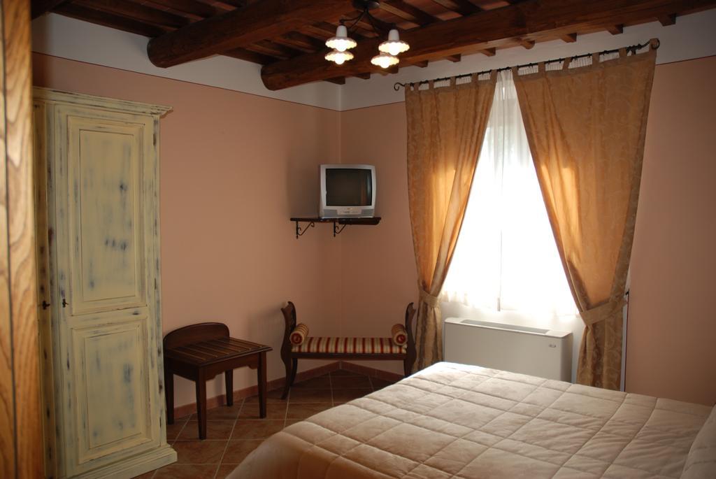 Albergo La Foresteria Беттолле Екстер'єр фото