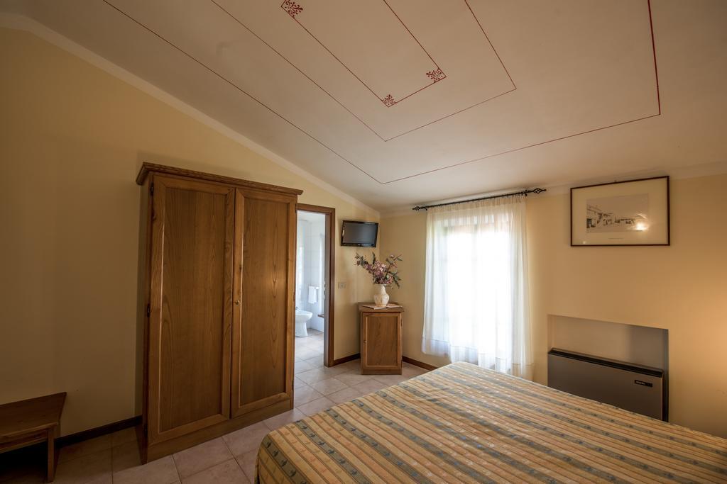 Albergo La Foresteria Беттолле Екстер'єр фото