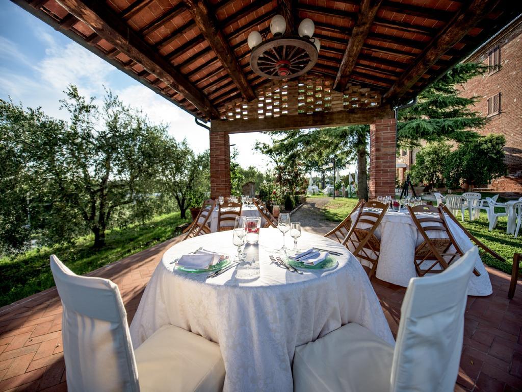 Albergo La Foresteria Беттолле Екстер'єр фото